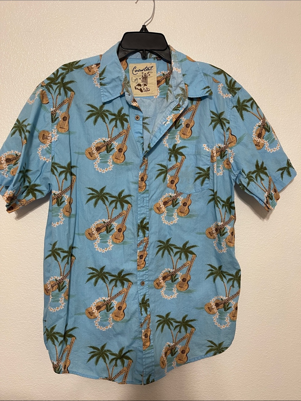 Casual Light Blue Hawaiian Guitar Print Short-Sleeve Button-Down Shirt